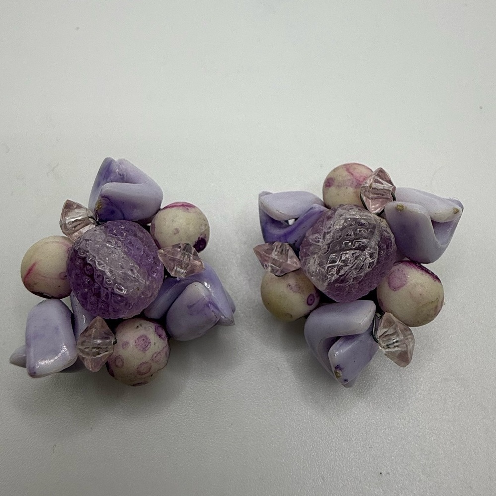 Vintage Hong Kong Lilac Beaded Cluster Clip Earrings